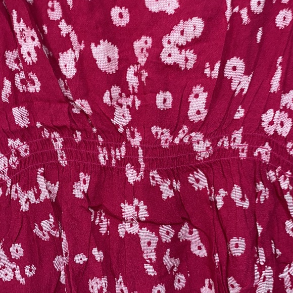 Chelsea28 Twist Front Sleeveless Top In Pink Honeycomb Floral - Picture 5 of 8